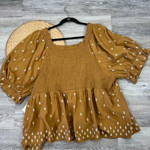 Nwt old navy mustard yellow smocked‎ embroidered puff sleeve blouse - Picture 5 of 7